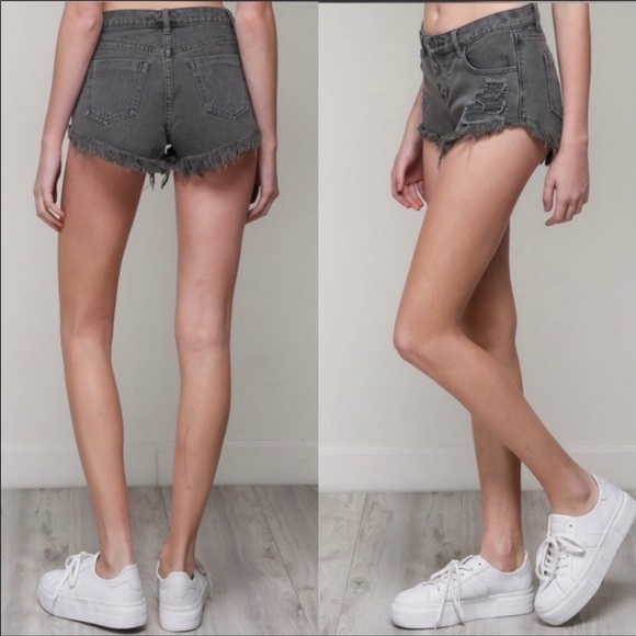 Black distressed shorts - Picture 5 of 5